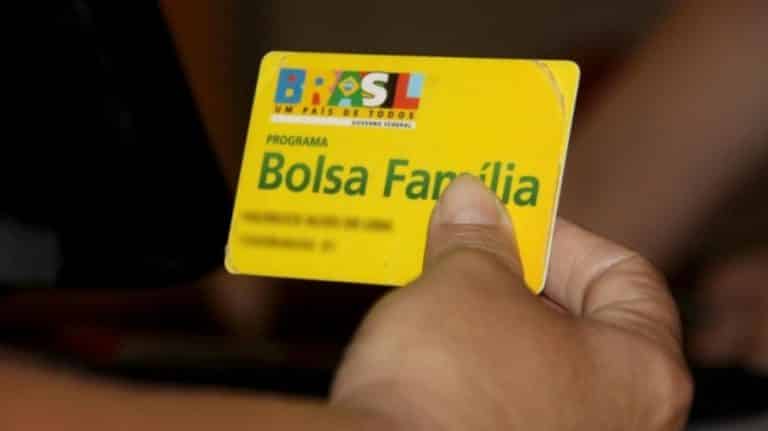 Bolsa Família de Bolsonaro prevê substituir verba de creches por voucher