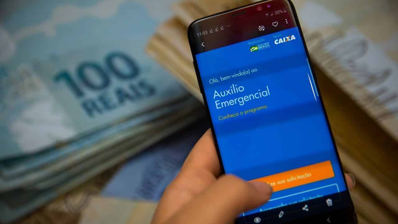 Auxílio emergencial: Mães solteiras