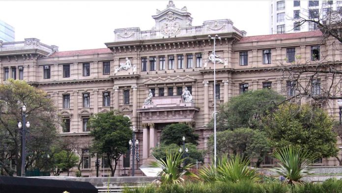 TJ-SP publica edital com salários de R$ 5 mil para quem tem ensino médio