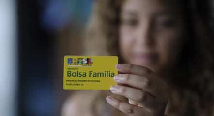 Bolsa Família deve ter a média de R$ 280 por grupo, veja