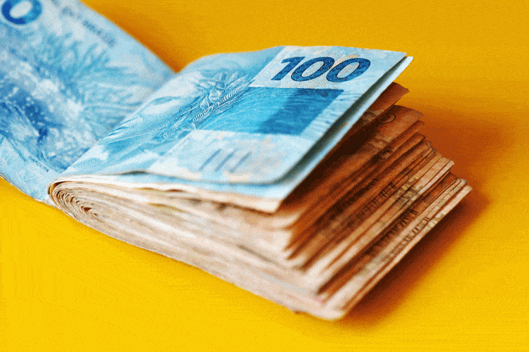 Salário mínimo abaixo da inflação: quais as consequências?