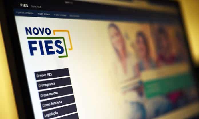 novo_fies_03.09.2019 FIES: confira o prazo de inscrição para segundo semestre de 2021