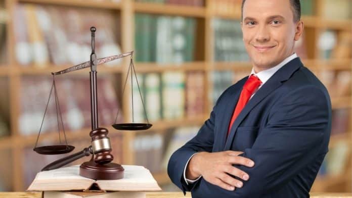Melhores sites para contratar um advogado