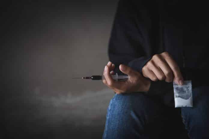 Dependente químico pode ser demitido por justa causa?