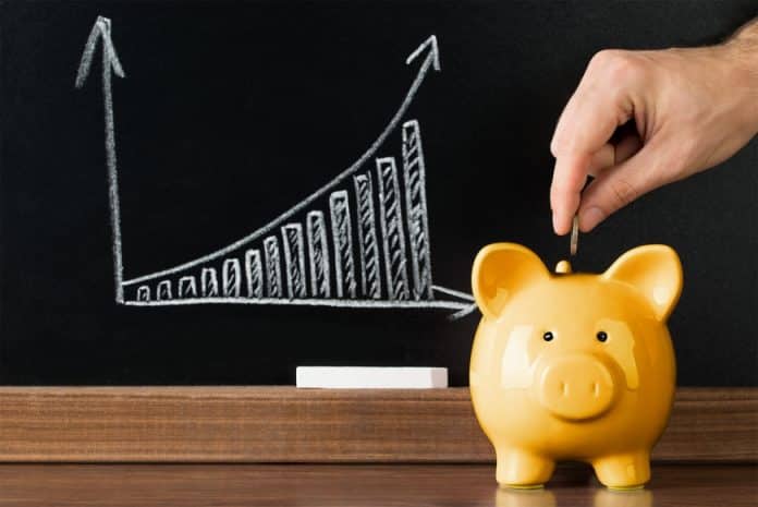 De acordo com o Jornal Contábil, a poupança é o patinho feio dos investimentos e não é por pouco: o rendimento dela a 4,3%