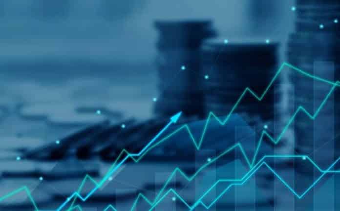 shutterstock_1007243524-1-770x478 Ações para investir em novembro: confira quais são elas