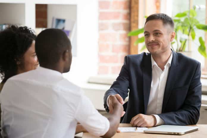 5 maneiras para se destacar no mercado de trabalho de liderança