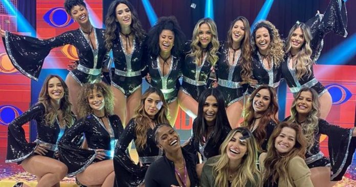 3703737-novas-bailarinas-do-faustao-na-band-ja-f-opengraph_1200-2 Quanto ganham as bailarinas do Faustão?
