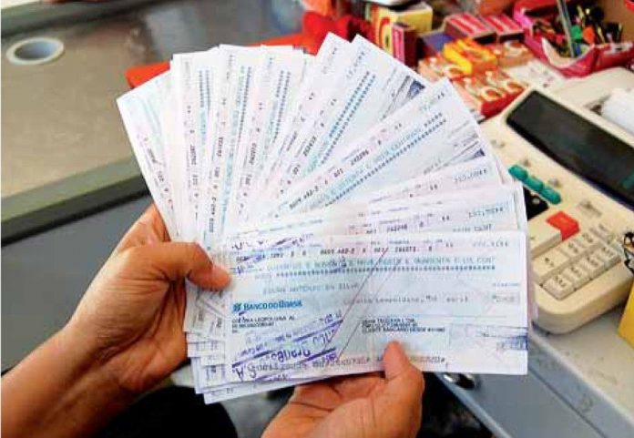 cheque-sem-fundo-jpg Cheque sem fundo: o que pode acontecer se emitir?