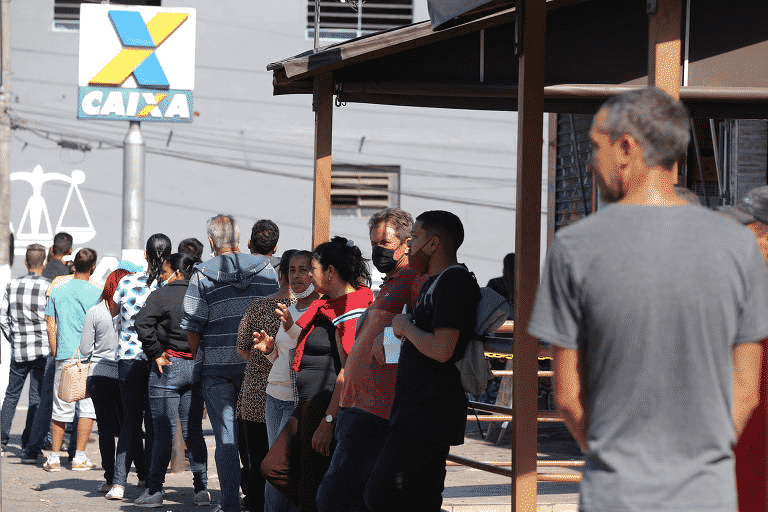 Auxílio, Brasil, R$ 400, 18,05 milhões