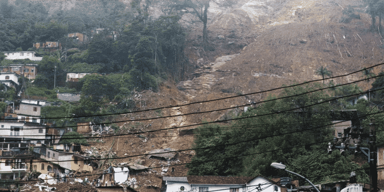 Petrópolis, Caixa, Saque calamidade, FGTS, Caminhão-agência