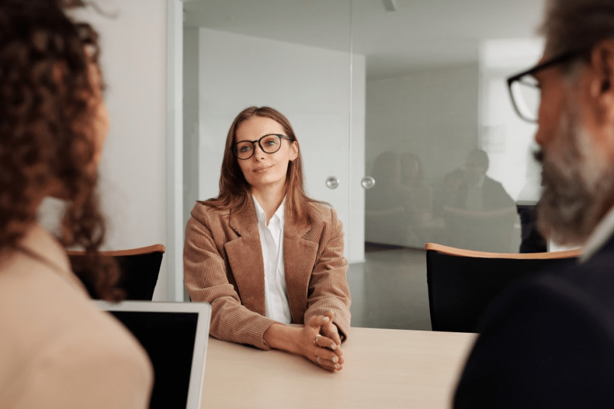 Emprego, Entrevista