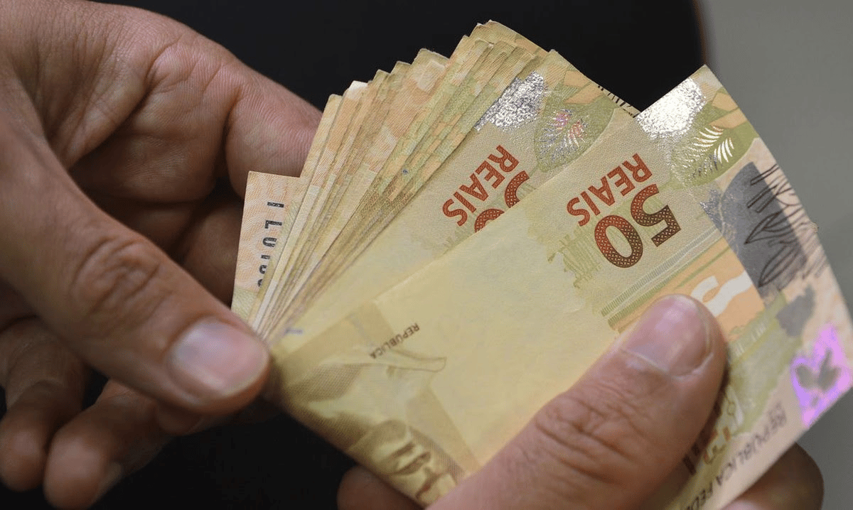 Auxílio Brasil