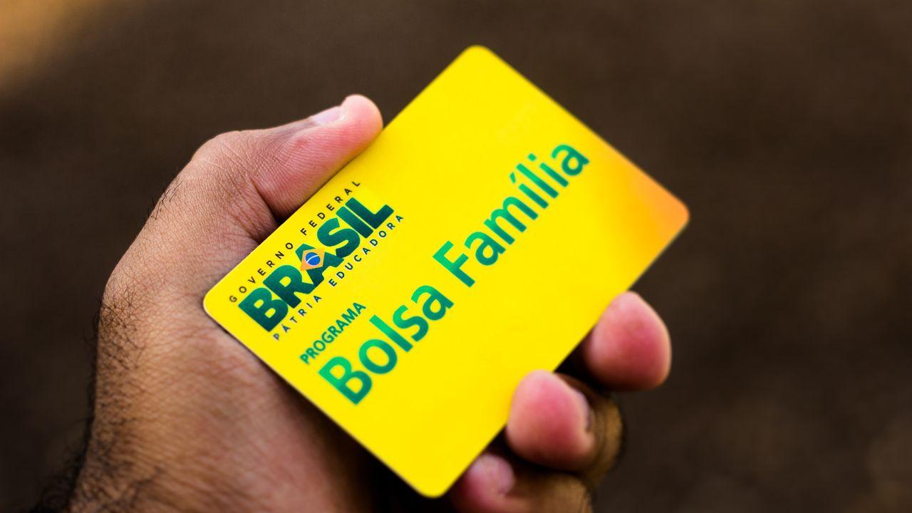 Bolsa Família: pagamentos voltam nesta segunda, 20. Veja detalhes