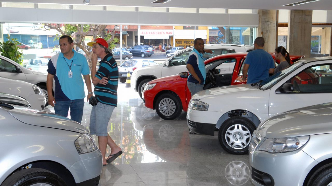 Uso do FGTS para compra de carro vira debate no Governo