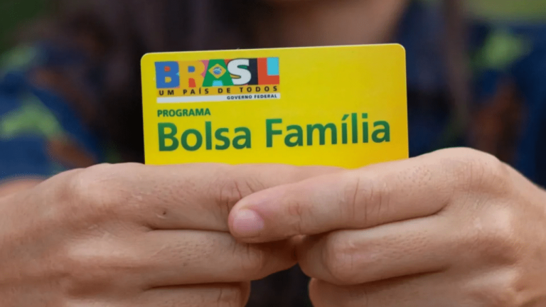 Projeto prevê que Bolsa Família de trabalhadores formais seja mantido