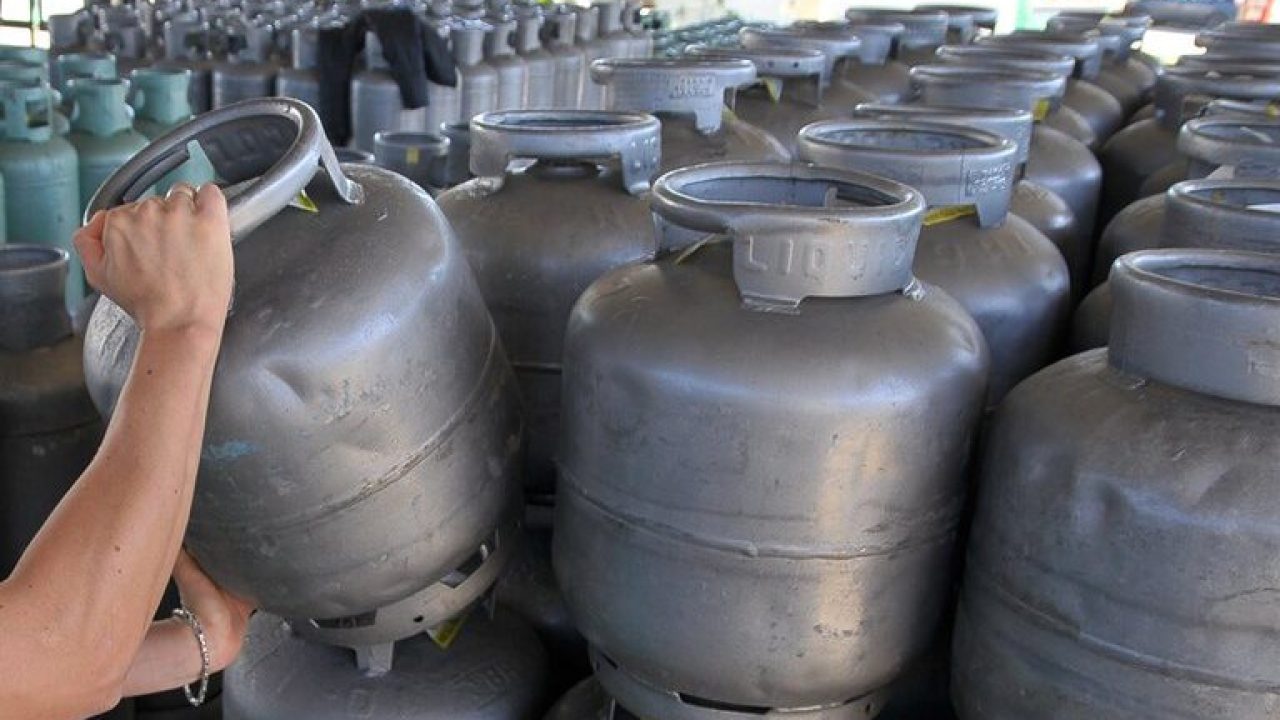 Auxílio-gás ajuda a turbinar pagamentos do Bolsa Família em junho