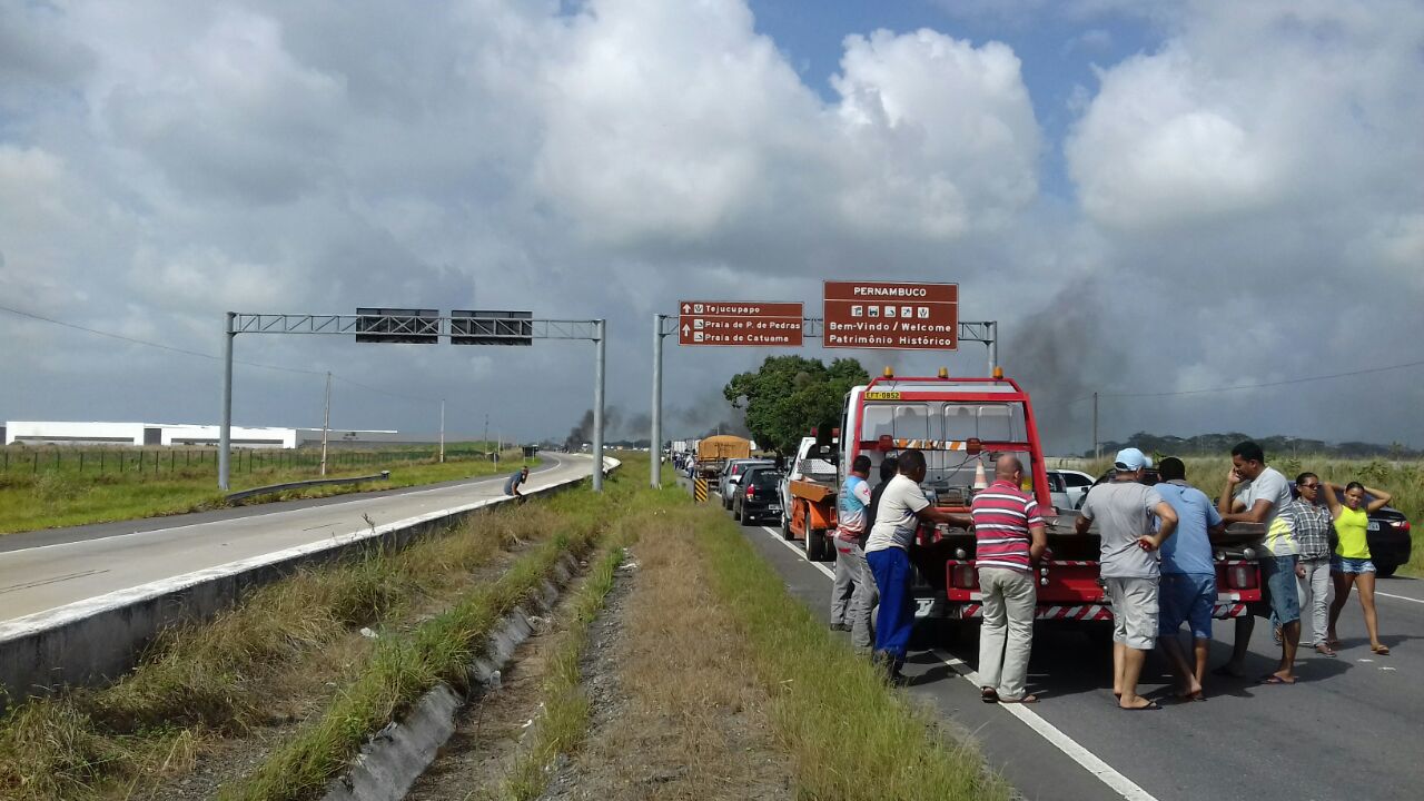 Usuários protestam contra dificuldades de atendimento no Cadúnico