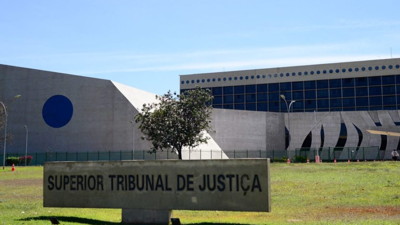 A curiosa punição do STJ ao amigo de Robinho