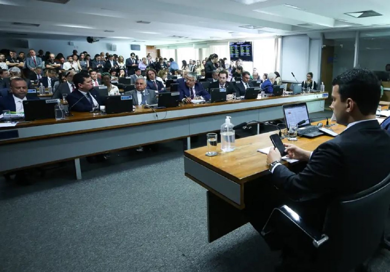 Aumento de cotas raciais para concursos públicos é aprovado no Senado