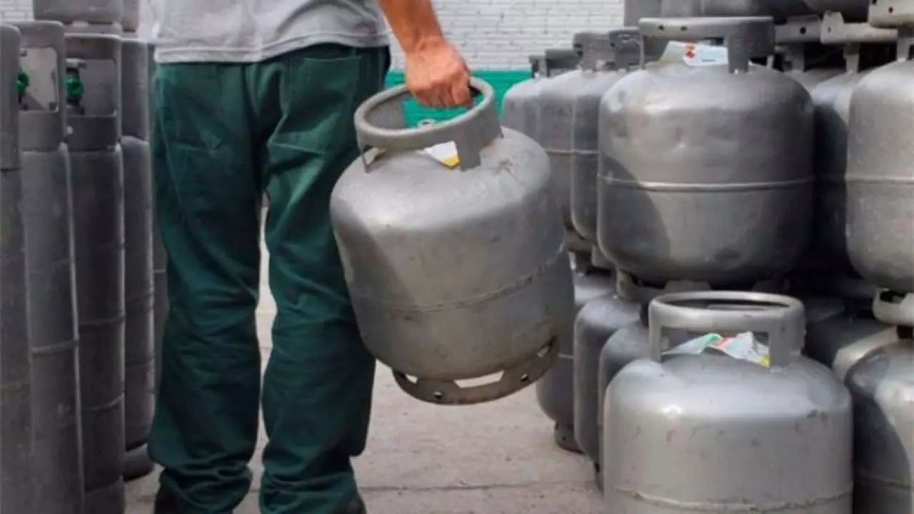 Auxílio-gás nacional: veja como receber benefício em junho