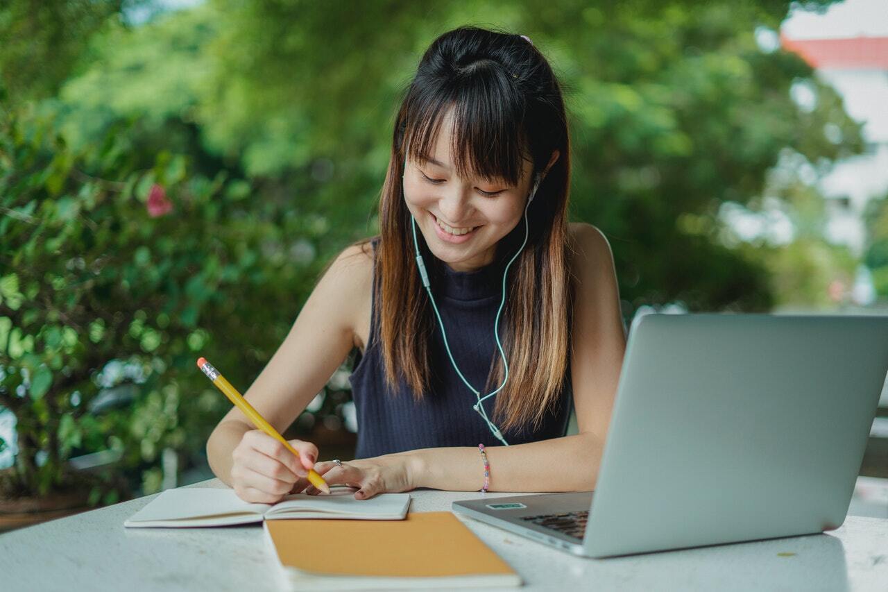 Curso gratuito emprego sonhos