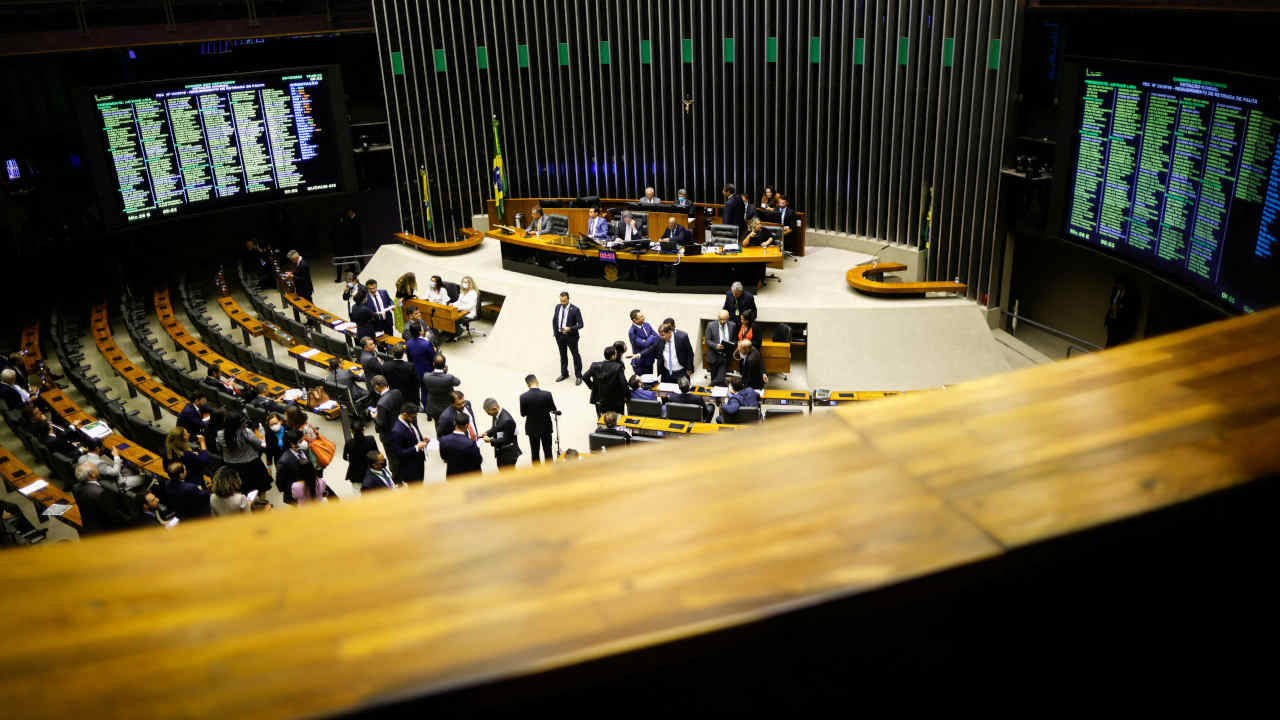 PT divulga posição sobre possível redução do aumento do BPC; confira