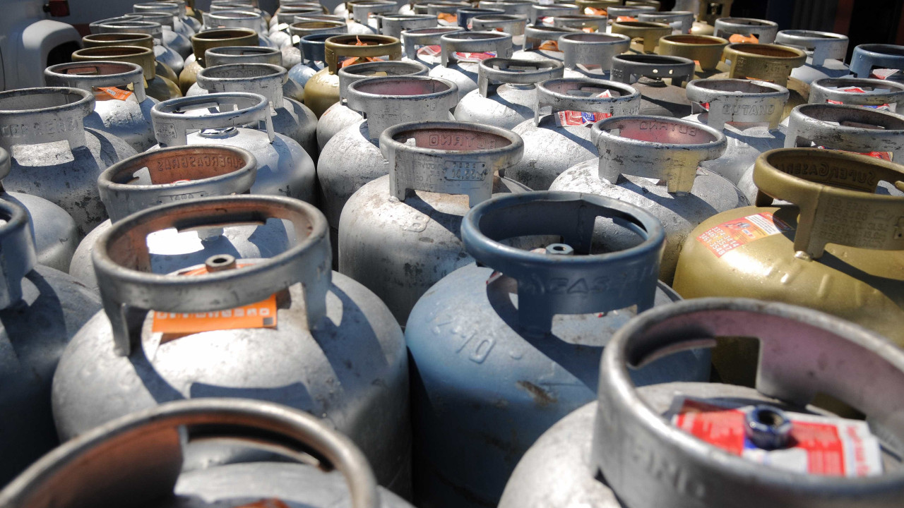 Governo sinaliza mudanças no Auxílio-gás nacional; entenda