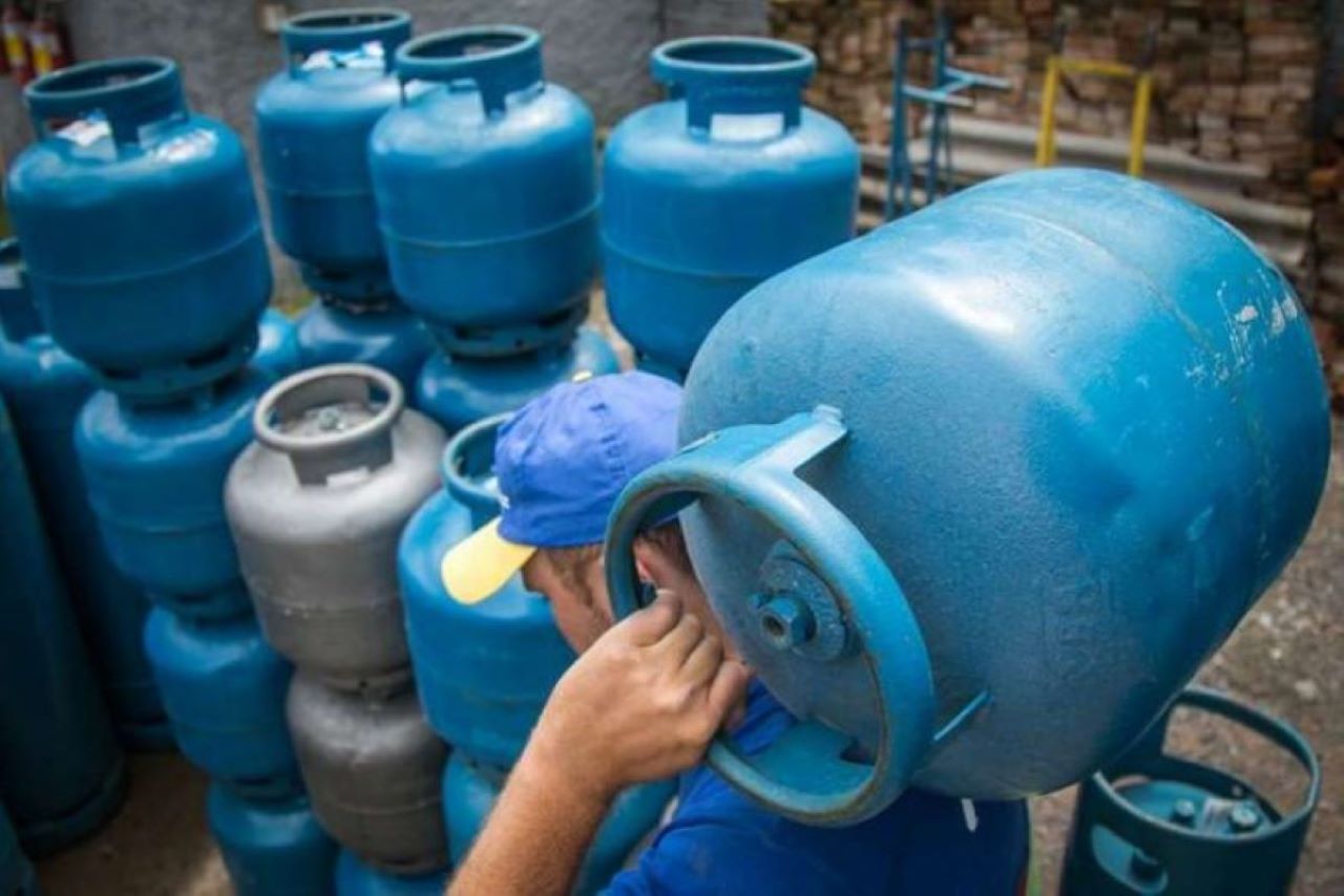 auxílio gás azul