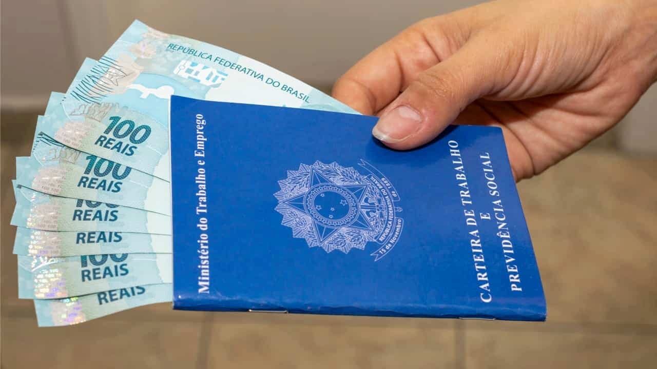 MARTELO BATIDO: o novo pedido de Lula para o salário mínimo