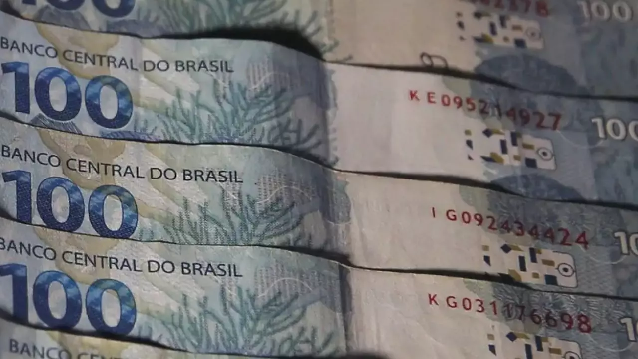 Entenda como deve funcionar a nova limitação do salário mínimo