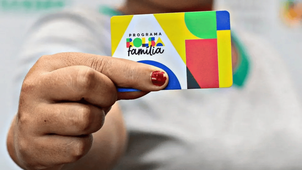 Bolsa Família: esse grupo familiar precisa atender exigência de saúde até 9 de maio