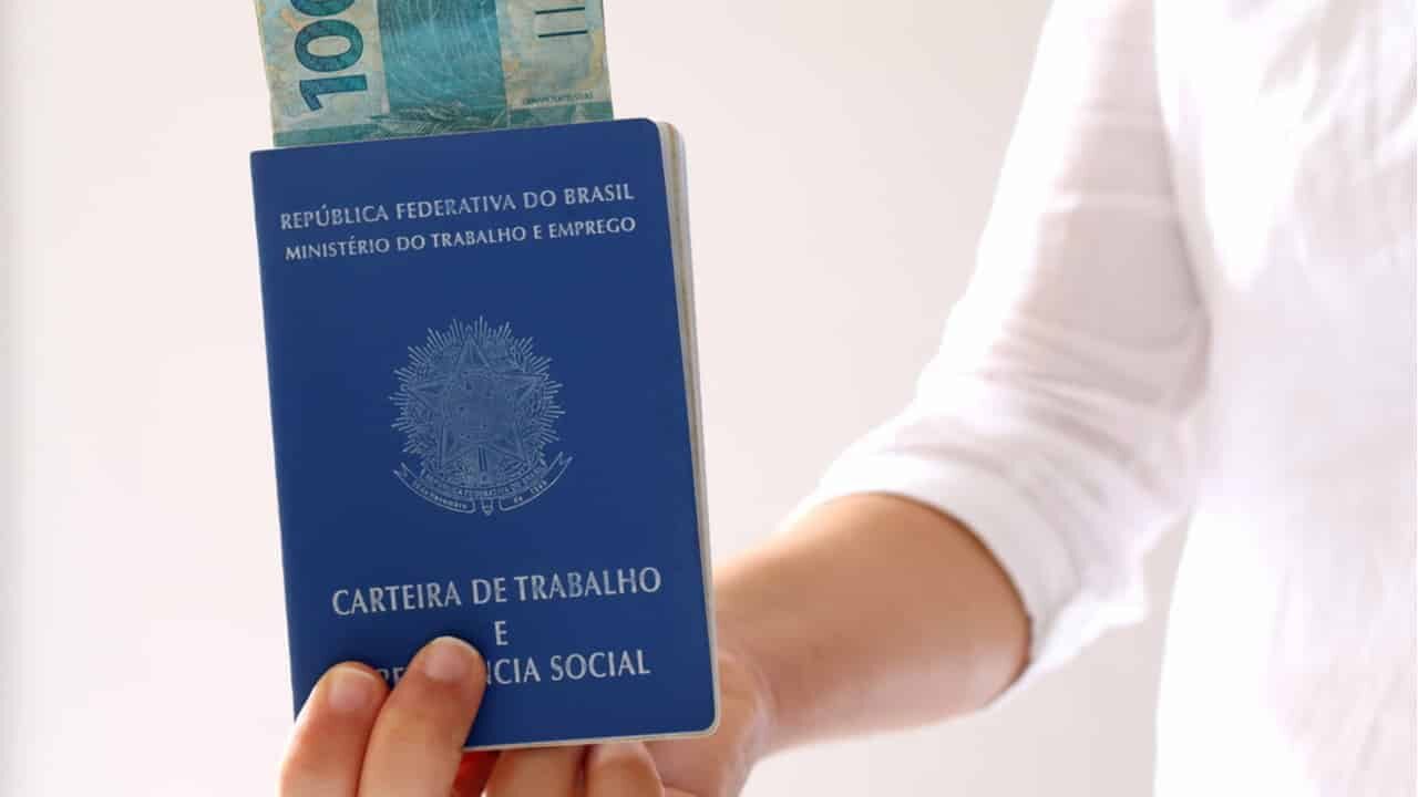 Novo valor do seguro-desemprego em 2025 surpreende trabalhadores: como solicitar