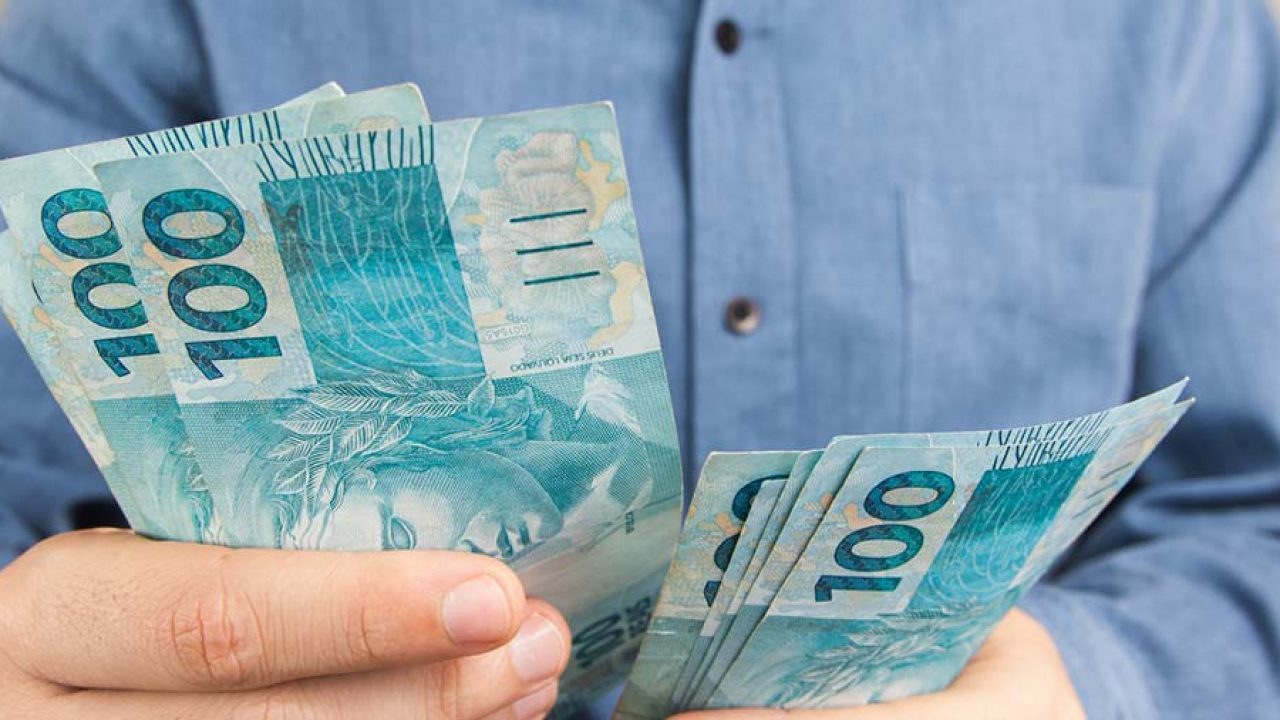 Quando governo vai pagar a segunda parcela do 13º salário? Confira o calendário