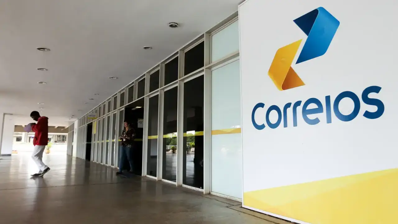 Sumiu dinheiro do seu benefício? INSS é alvo de rombo milionário e beneficiários correm aos Correios