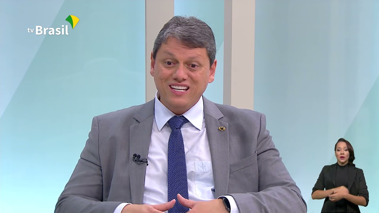 “Bolsa Família de Tarcísio” começa menor do que verba social que ele próprio deixou de usar