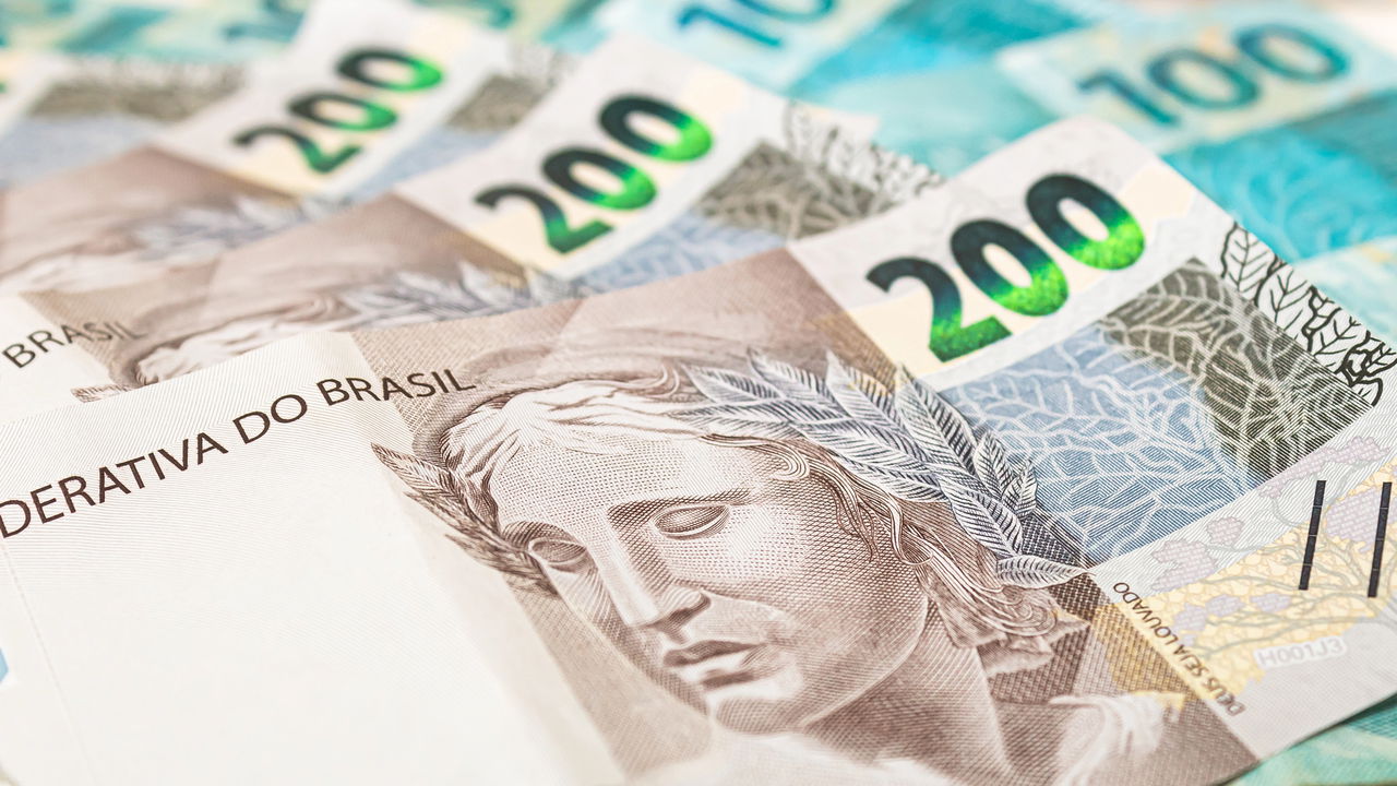 Salário mínimo tem novo valor e pega trabalhadores de surpresa: veja quem vai receber mais