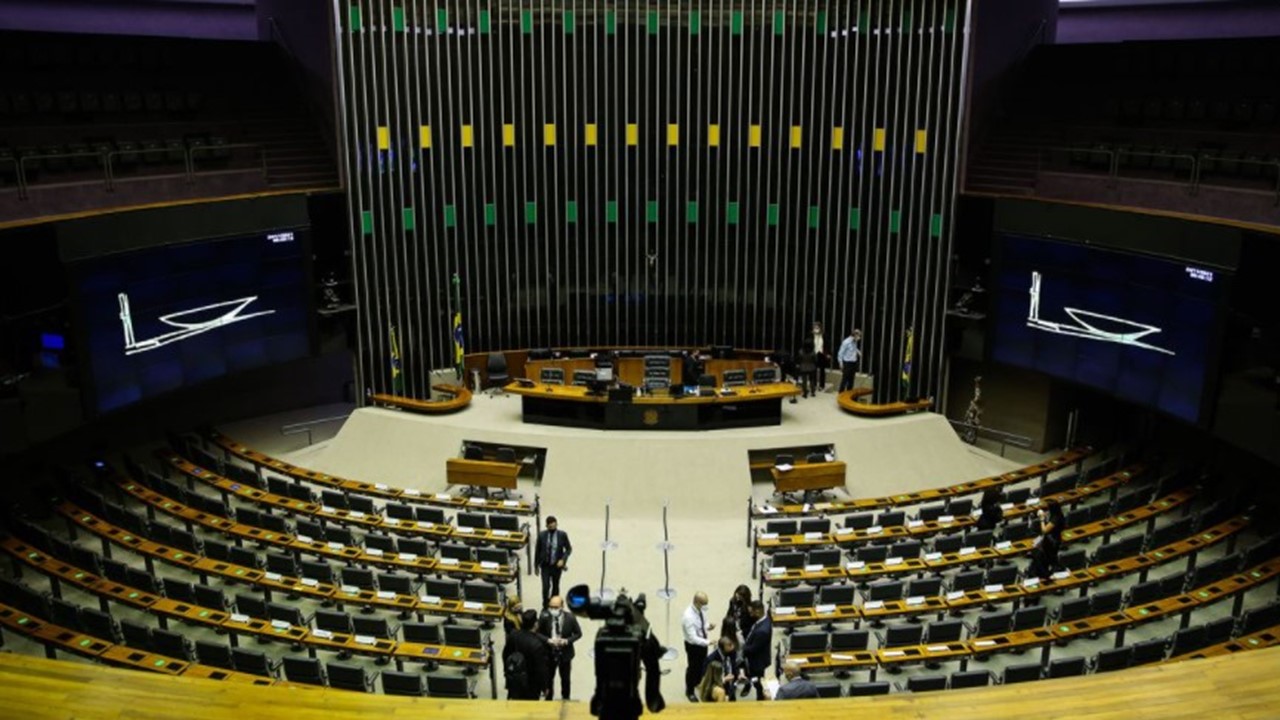 IR: proposta de isenção para salários até R$ 5 mil fica fora da pauta da Câmara