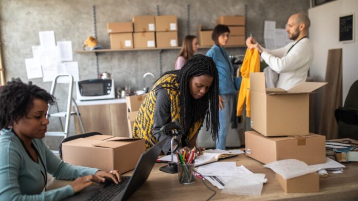 Queda no seguro-desemprego surpreende analistas nos EUA