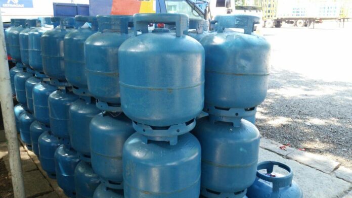 Auxílio-gás começa a ser pago: veja quem recebe em dezembro