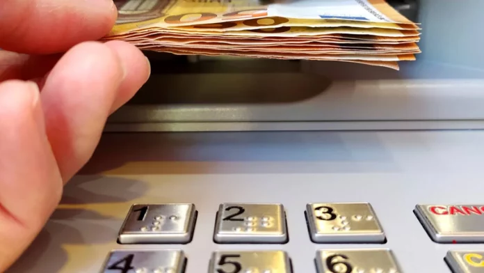 Veja como planejar o 13º do INSS pago em abril